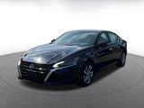 Used 2023 Nissan Altima 2.5 S image 5