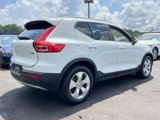 Used 2020 Volvo XC40 T5 Momentum w/ Protection Package image 4
