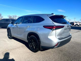 Used 2023 Toyota Highlander LE image 5