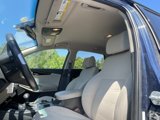 Used 2017 Kia Sorento LX w/ LX Convenience Package image 3