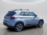 Used 2022 Hyundai Venue SEL image 3