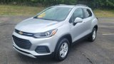 Used 2022 Chevrolet Trax LT w/ Driver Confidence Package image 3