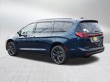 New 2025 Chrysler Pacifica Limited image 5
