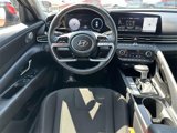Used 2023 Hyundai Elantra SEL w/ Convenience Package image 2