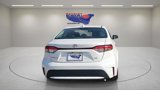 Used 2022 Toyota Corolla LE image 4