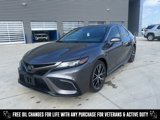 Used 2022 Toyota Camry SE image 3