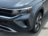 New 2024 Volkswagen Taos SE image 2