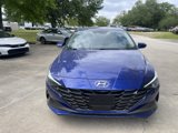 Used 2022 Hyundai Elantra Limited w/ Cargo Package image 2