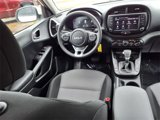 Used 2023 Kia Soul LX w/ LX Technology Package image 5