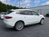 Used 2020 Buick Enclave Essence w/ LPO, Luxury Package image 4