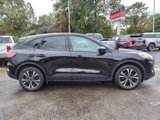 Used 2022 Ford Escape SE image 2