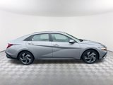 Certified 2024 Hyundai Elantra SEL w/ Convenience Package image 4