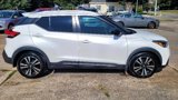 Used 2020 Nissan Kicks SR image 4