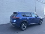 Used 2023 Nissan Rogue SV image 2
