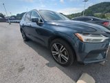 Used 2021 Volvo XC60 T6 Momentum image 3