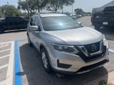 Used 2019 Nissan Rogue SV image 2