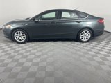 Used 2015 Ford Fusion SE image 3