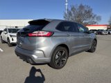 Used 2022 Ford Edge ST image 3