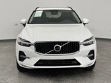 Used 2022 Volvo XC60 B5 Momentum image 2