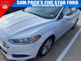 Used 2015 Ford Fusion SE image 2