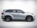 Used 2017 Toyota Highlander XLE image 3