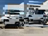 Used 2023 Nissan Rogue SV image 3