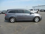 Used 2017 Honda Odyssey SE image 2