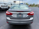Used 2014 Ford Focus SE w/ SE Winter Package image 4