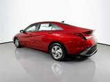 New 2025 Hyundai Elantra SE image 4
