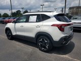 Used 2024 Kia Seltos EX image 4