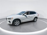 Used 2022 Volvo XC60 B5 Momentum image 4