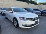 Used 2012 Volkswagen Passat 3.6 SE image 2
