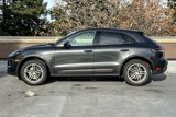 Certified 2024 Porsche Macan image 2