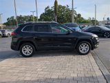 Used 2018 Jeep Cherokee Latitude Plus w/ Comfort/Convenience Group image 3