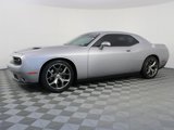 Used 2017 Dodge Challenger SXT image 2