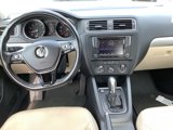 Used 2017 Volkswagen Jetta SE image 6