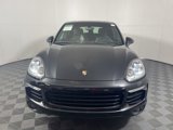 Used 2017 Porsche Cayenne Platinum Edition image 3