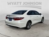 Used 2017 Toyota Camry SE image 5