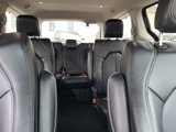 Used 2022 Chrysler Pacifica Touring-L image 2