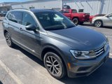 Used 2020 Volkswagen Tiguan SE w/ Panoramic Sunroof Package image 3