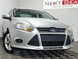 Used 2014 Ford Focus SE w/ SE Winter Package image 5