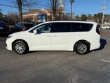 Used 2021 Chrysler Pacifica Touring image 2
