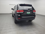 Used 2017 Jeep Grand Cherokee Limited image 6
