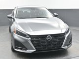 Used 2024 Nissan Altima 2.5 S image 3