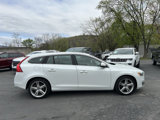 Used 2016 Volvo V60 T5 Platinum image 2