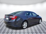 Used 2014 Toyota Camry SE image 6