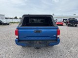 Used 2017 Toyota Tacoma TRD Off-Road image 6