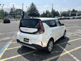 Used 2023 Kia Soul LX image 4