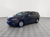 Used 2023 Chrysler Pacifica Touring-L image 6