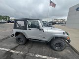 Used 2005 Jeep Wrangler SE image 2